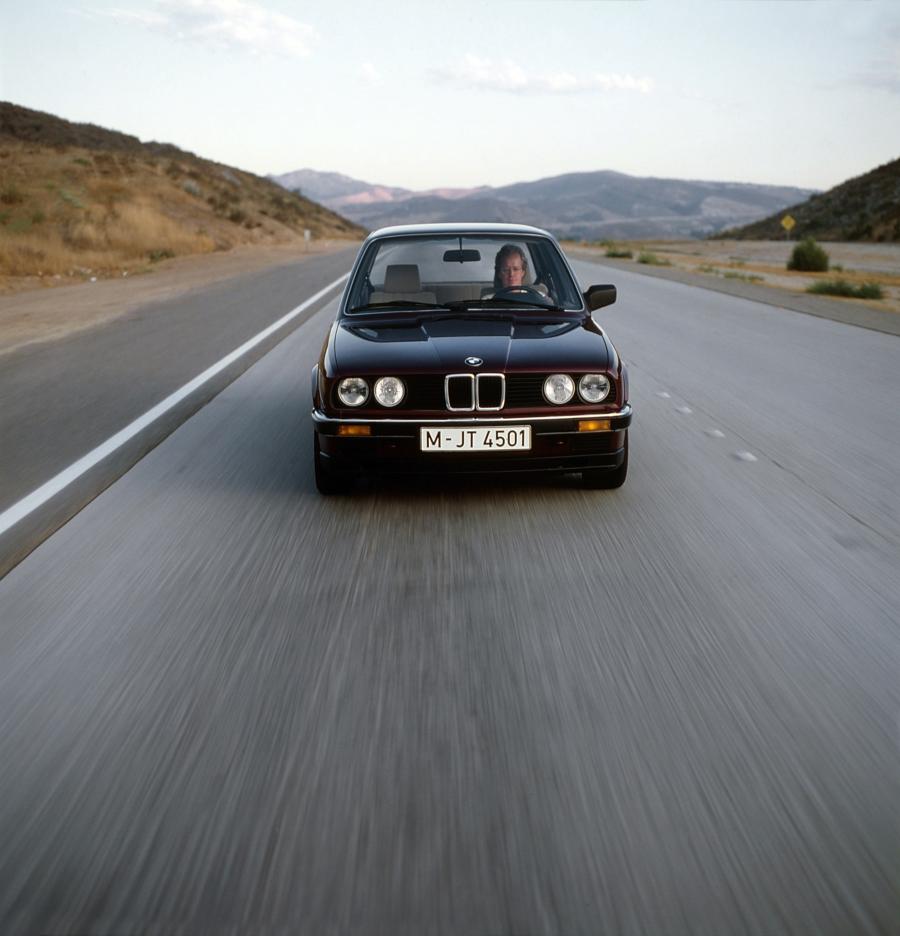  BMW 318i Coupe 1982 года  (фото 3 из 13)